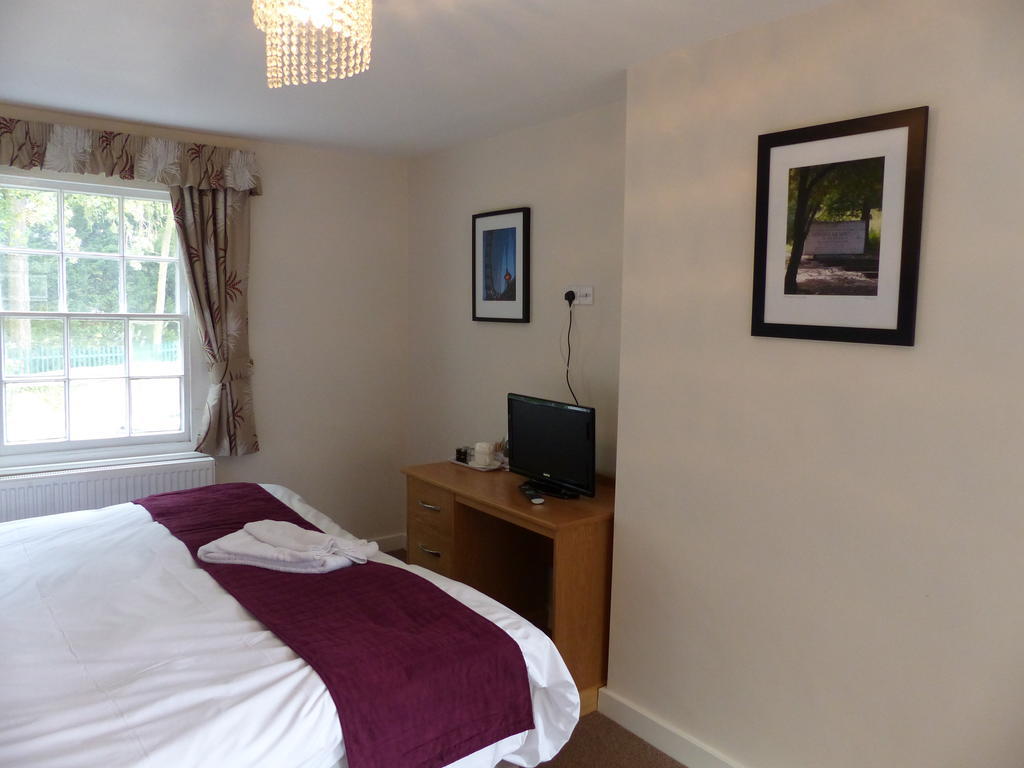 The Sun Inn Englefield Green Pokój zdjęcie