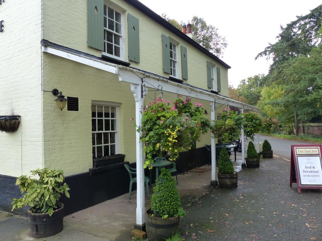 The Sun Inn Englefield Green Pokój zdjęcie